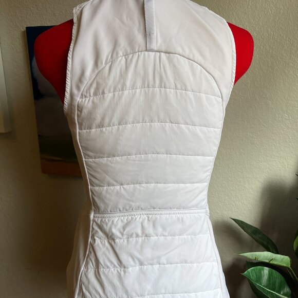 Lululemon "Down for it All" vest sz 4 (lulu sizing) - Picture 5 of 7
